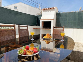 Private Villa 4 BR&patio - 3 mins from Beach&Surf